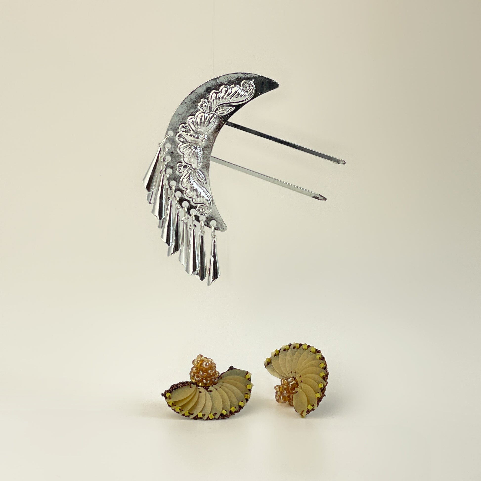 Moonkeeper – Hairpin