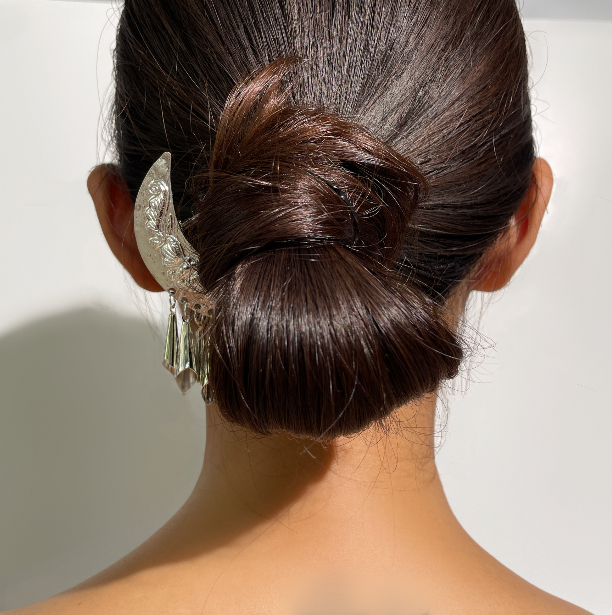 Moonkeeper – Hairpin