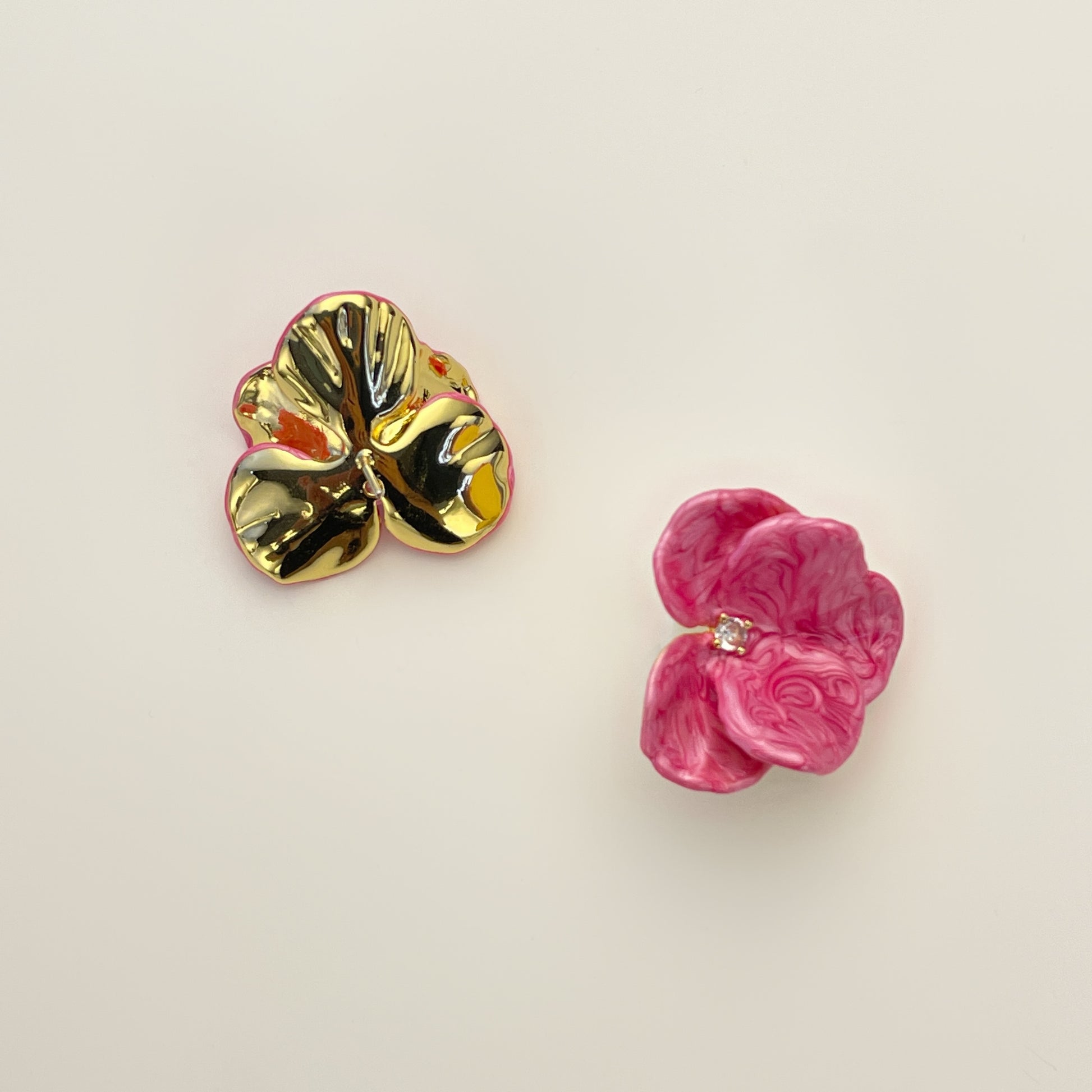 Winter Camellia - Earrings