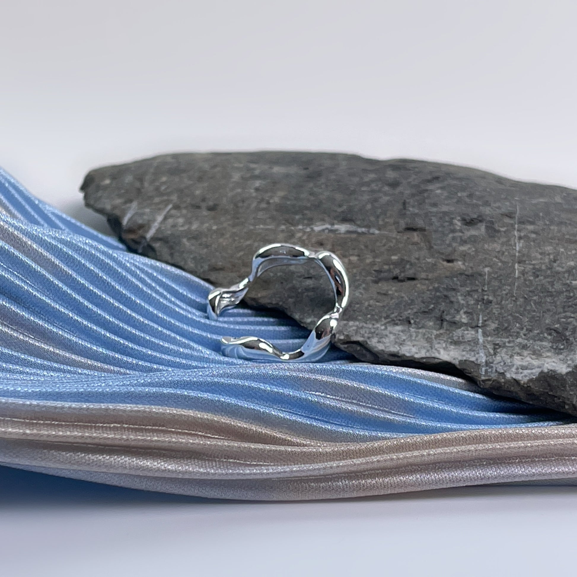 Moonpull – Ring