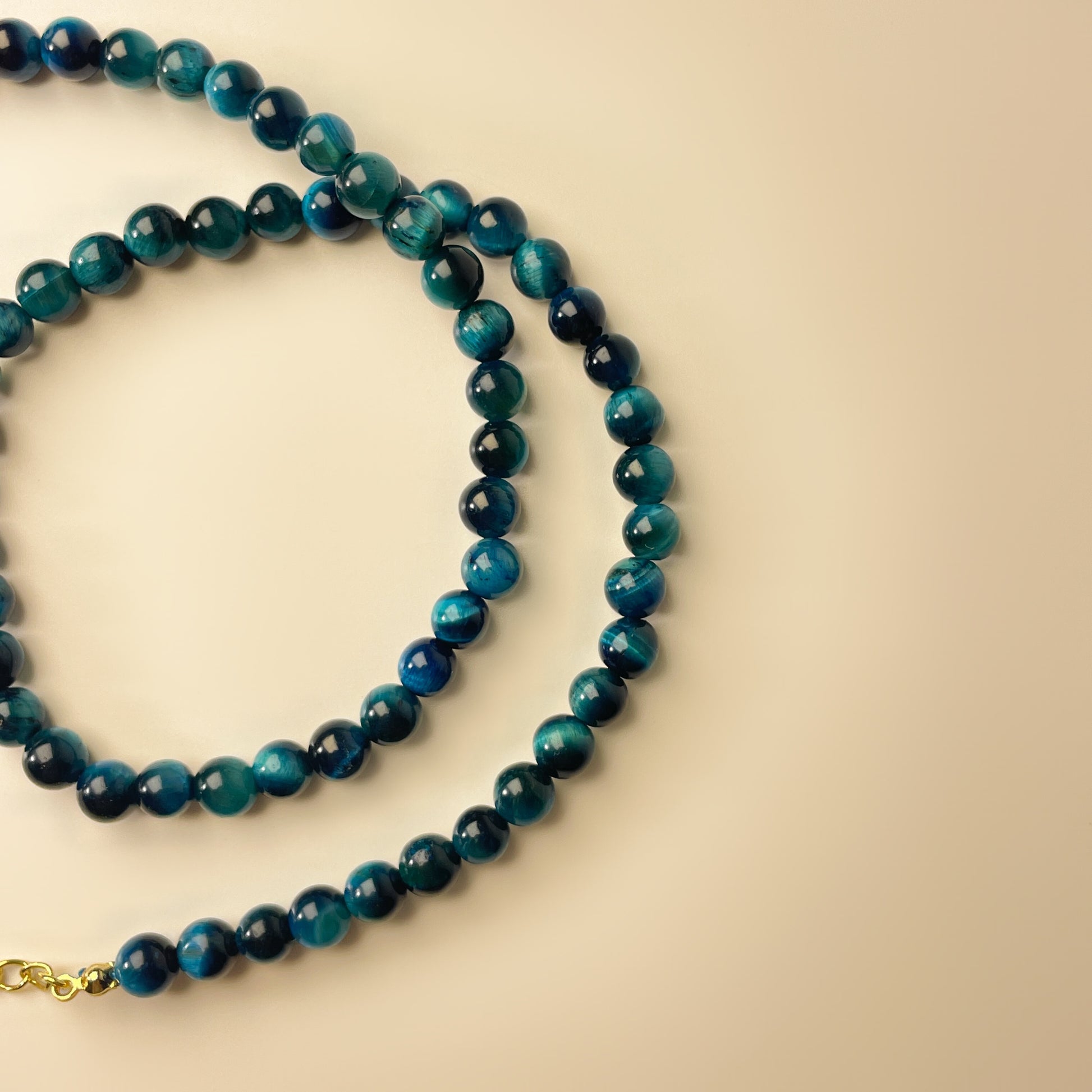 The flight– Necklace