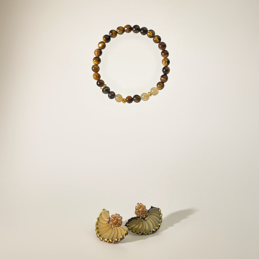 Grace in wind – Earrings