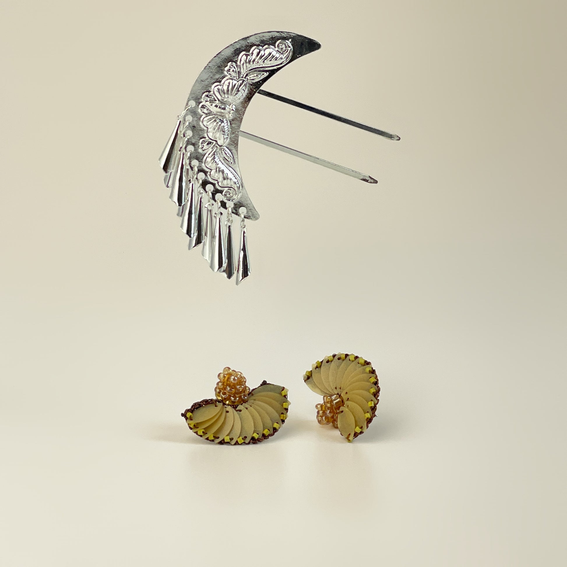 Grace in wind – Earrings