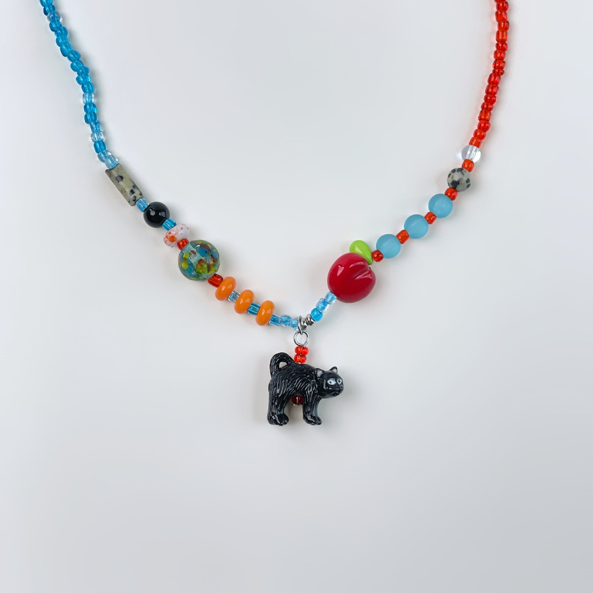 Cat On The Way – Necklace